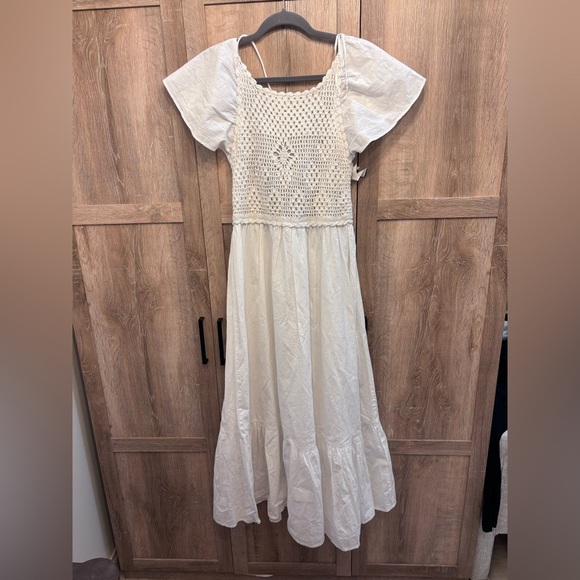Dresses & Skirts - White Crochet Maxi Dress